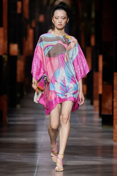 Look 37